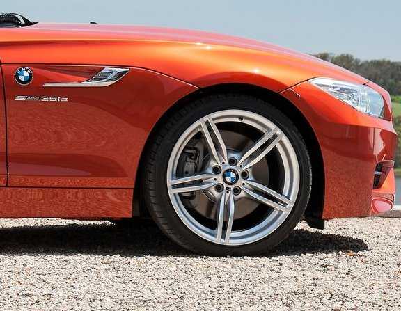 BMW Z4 Roadster 2013: immagini ufficiali