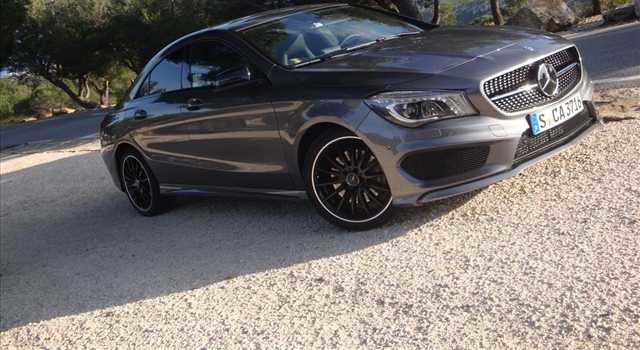 Mercedes CLA prova a Saint-Tropez