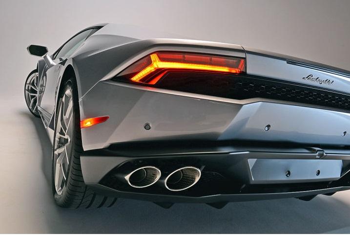 Lamborghini Huracan: prime immagini ufficiali