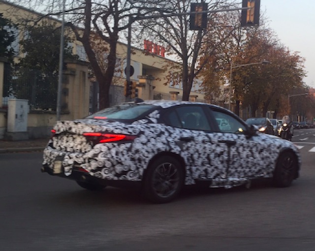 Alfa Romeo Giulia, nuove foto spia