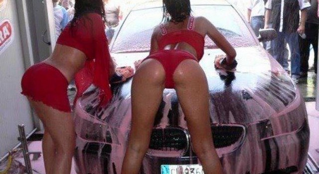 Le sexy car wash