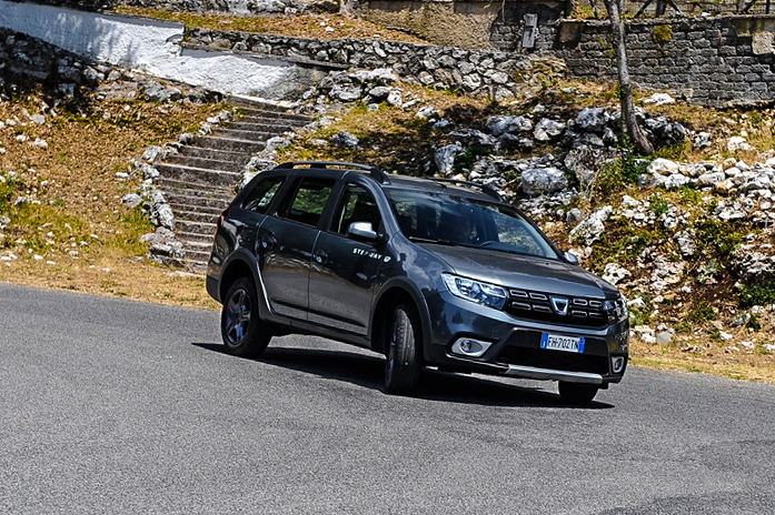 Dacia Logan MCV Stepway 1.5 dCi Brave: la prova su strada