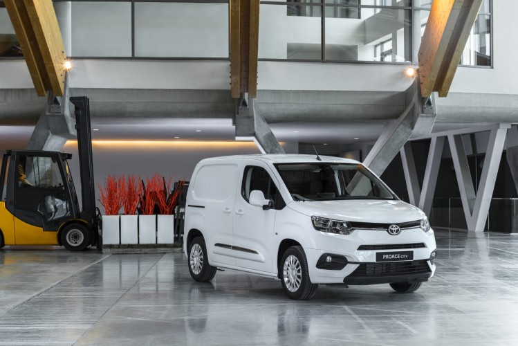 Toyota Proace City