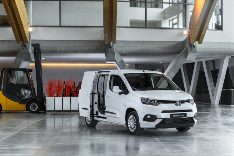 Toyota Proace City