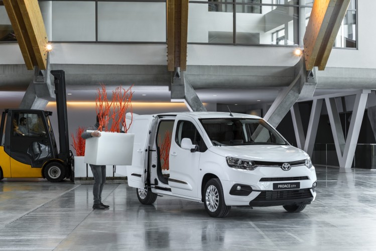 Toyota Proace City