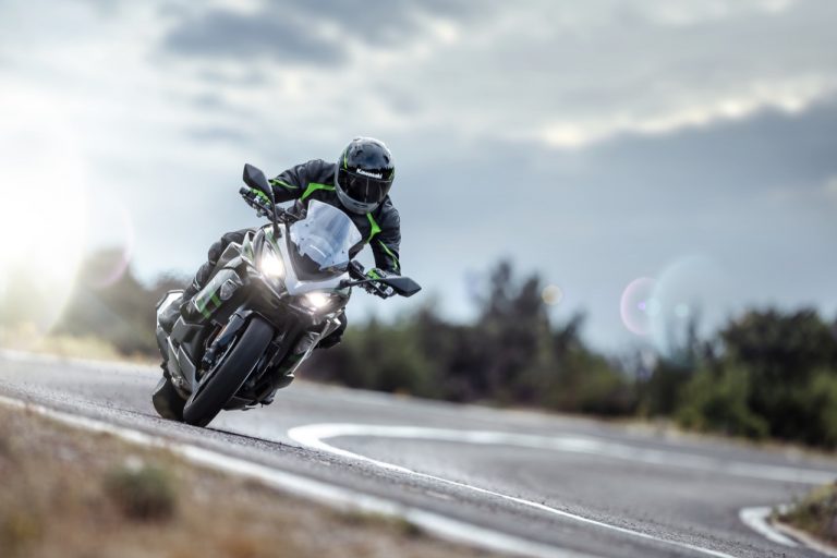 La nuova Kawasaki Ninja 1000 SX