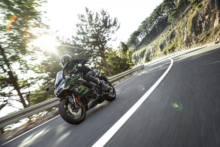 La nuova Kawasaki Ninja 1000 SX