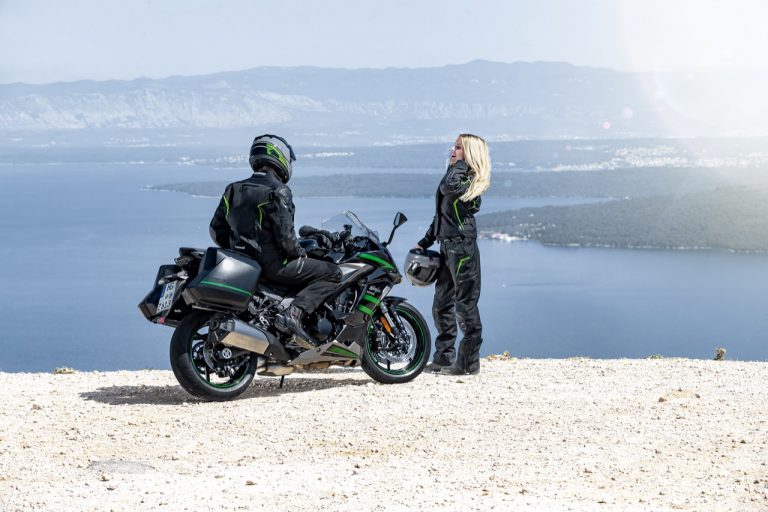 La nuova Kawasaki Ninja 1000 SX