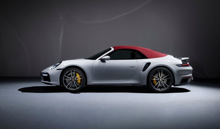 Porsche 911 Turbo S Cabriolet 2020: immagini ufficiali