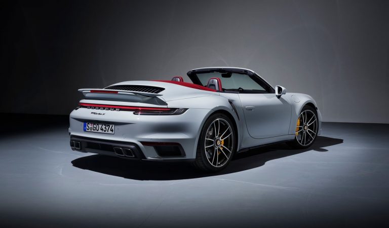 Porsche 911 Turbo S Cabriolet 2020: immagini ufficiali