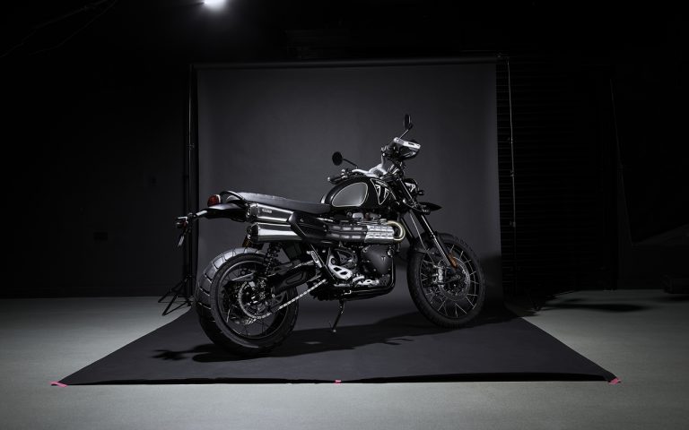 Scrambler 1200 Bond Edition: immagini ufficiali