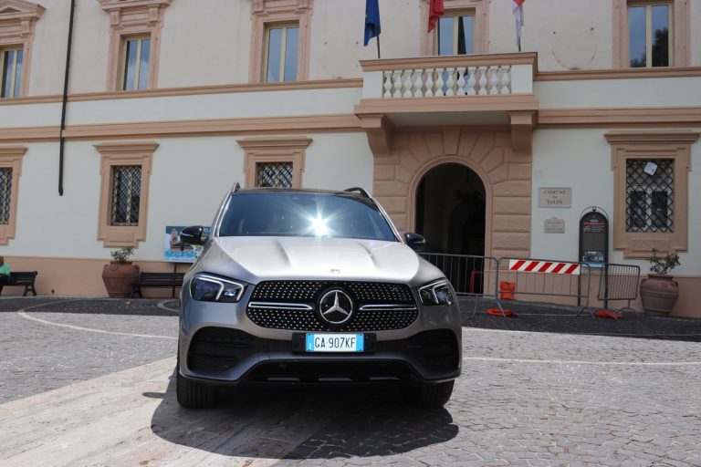 Mercedes GLE 350de 4MATIC: immagini ufficiali