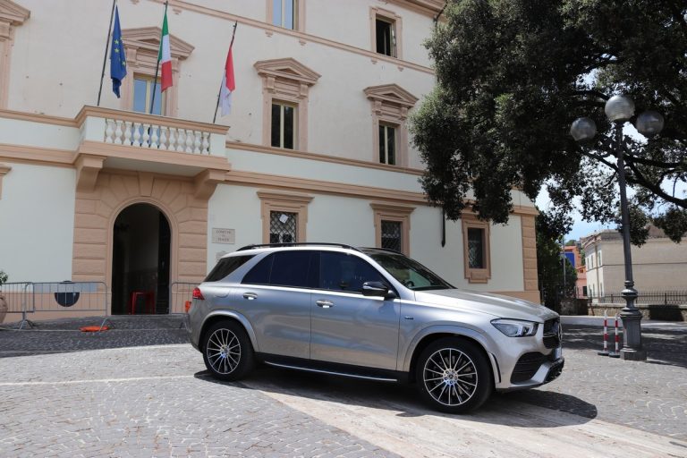 Mercedes GLE 350de 4MATIC: immagini ufficiali