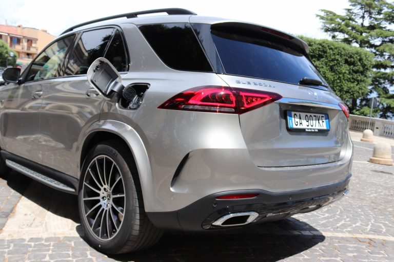 Mercedes GLE 350de 4MATIC: immagini ufficiali