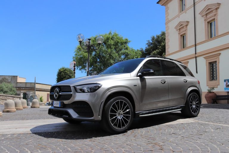 Mercedes GLE 350de 4MATIC: immagini ufficiali