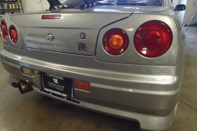 Nissan Skyline GT-R R34 V-Spec ex Paul Walker