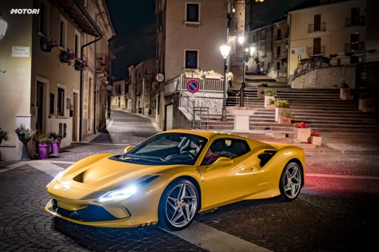 Ferrari F8 Spider: la prova su strada