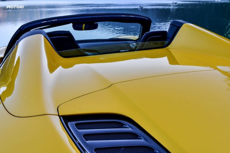 Ferrari F8 Spider: la prova su strada