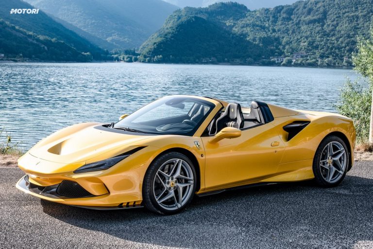 Ferrari F8 Spider: la prova su strada