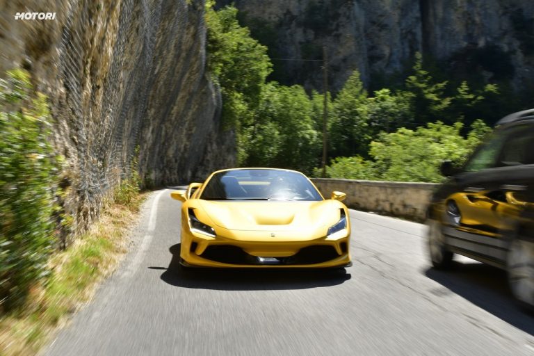 Ferrari F8 Spider: la prova su strada