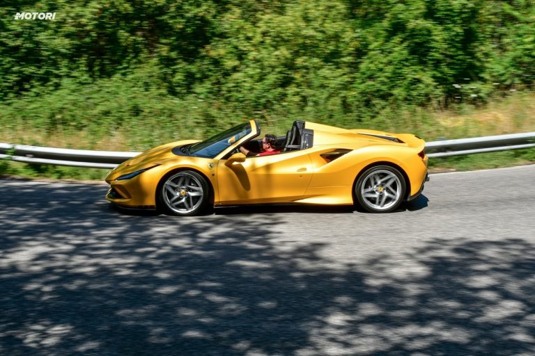 Ferrari F8 Spider: la prova su strada