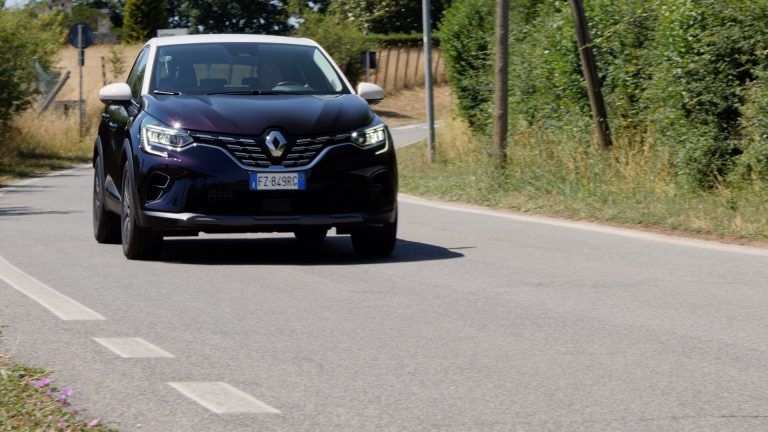 Nissan Juke vs Renault Captur: la prova su strada