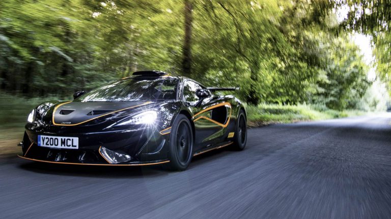 McLaren 620R: immagini ufficiali