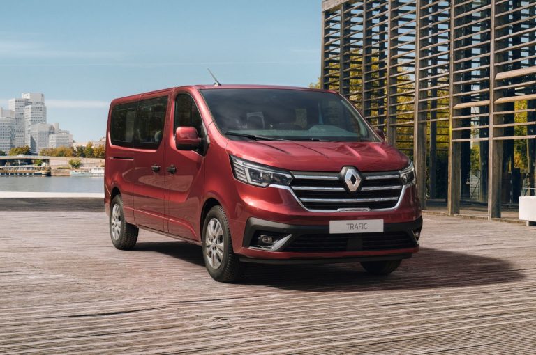 Renault Trafic Passenger e SpaceClass 2021: immagini ufficiali