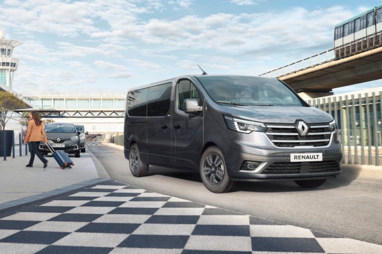 Renault Trafic Passenger e SpaceClass 2021: immagini ufficiali