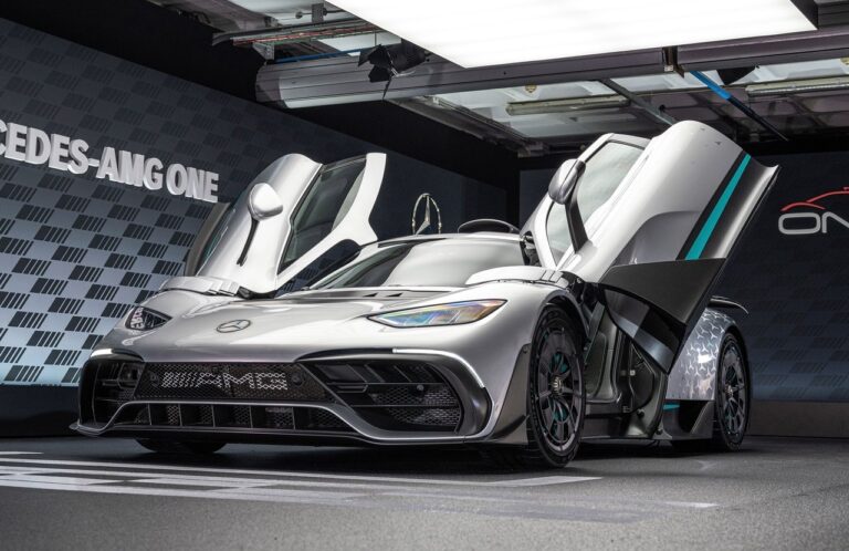 Mercedes AMG ONE: immagini ufficiali