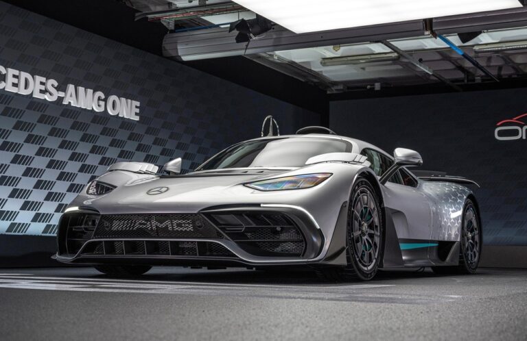 Mercedes AMG ONE: immagini ufficiali