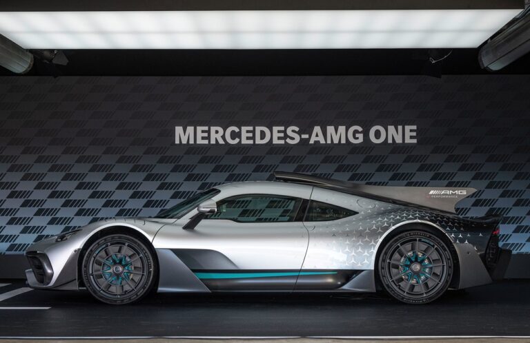 Mercedes AMG ONE: immagini ufficiali