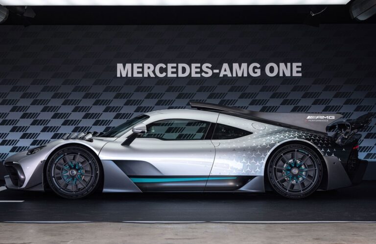 Mercedes AMG ONE: immagini ufficiali