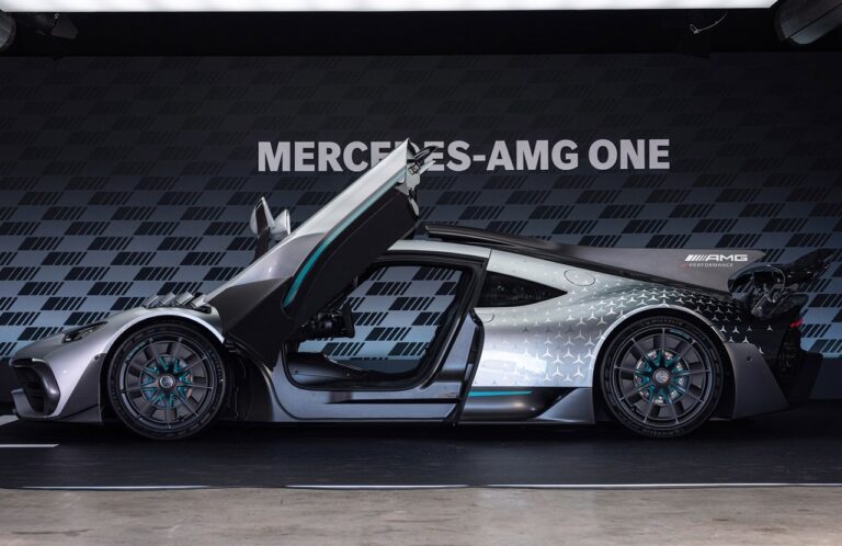 Mercedes AMG ONE: immagini ufficiali