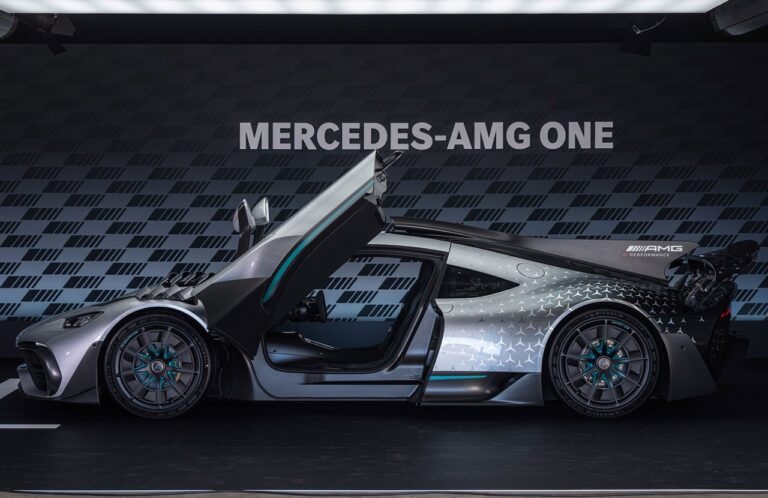 Mercedes AMG ONE: immagini ufficiali