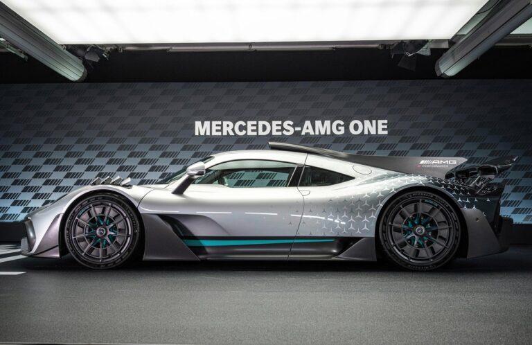 Mercedes AMG ONE: immagini ufficiali