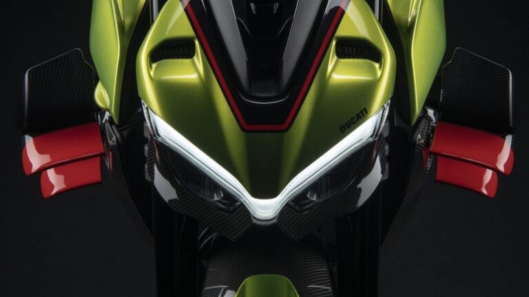 Ducati Streetfighter V4 Lamborghini: immagini