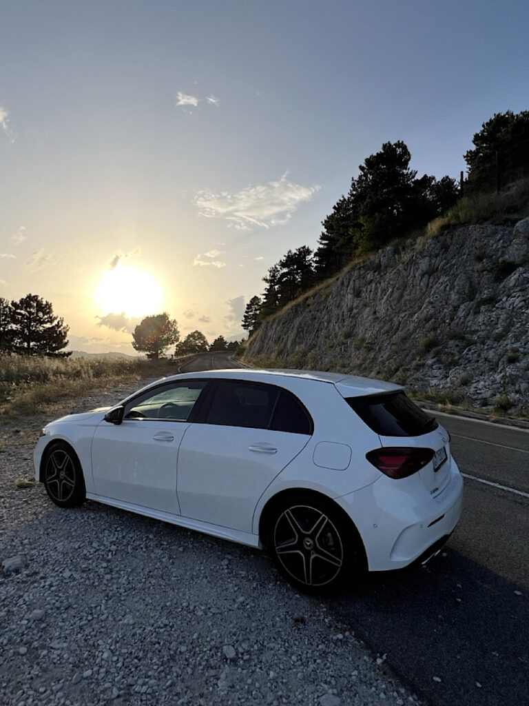 Mercedes Classe A 180d: le foto della prova su strada