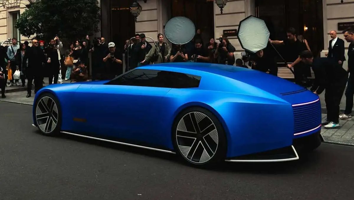 Jaguar Type 00: la supercar più glamour dell'anno conquista la Fashion Week di Parigi