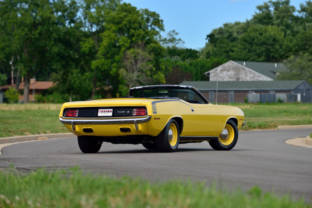 Plymouth Hemi Cuda Convertible posteriore